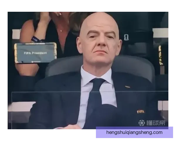 因凡蒂诺瞬移身费城纽约球场谜 因凡蒂诺瞬移身费城纽约球场谜